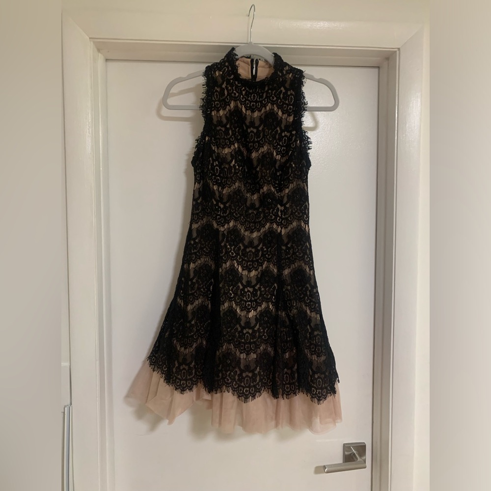 Aqua lBlack Lacr and Nude dress. Sz 4. Like New